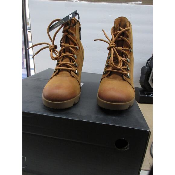 Good Condition Sorel Women's Lace Waterproof Boot - Size 8.5 - Picture 2 of 10